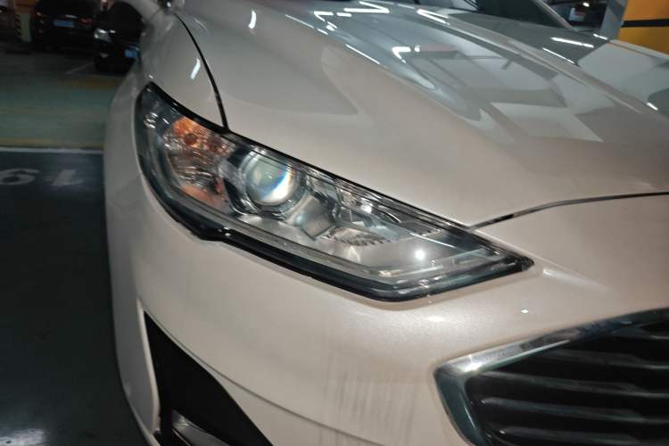 Used Ford Mondeo New Energy 2018 2.0 PHEV Smart-Controlled Fashion Edition China VI Standard Exterior 6