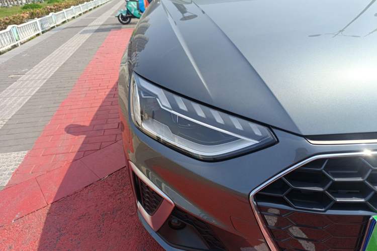 Used Audi A4L 2022 40 TFSI Fashion Dynamic Model Right Front Headlight