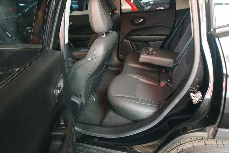 Used Jeep Compass 2019 220T Automatic Family Edition