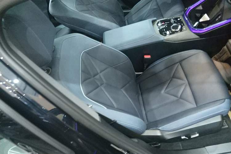 Used BMW X3 2025 xDrive30L Luxury Edition M Sport Package
