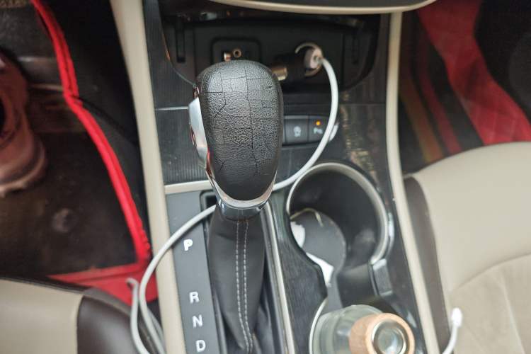 Used Buick Verano 2017 Sedan 15S Automatic Leading Model Gear Lever