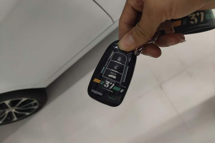 Used Toyota Avalon 2022 Dual-Engine 2.5L Luxury Edition
