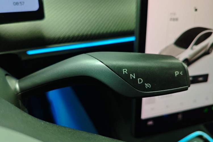 Used Tesla Model Y 2021 Standard Range Rear-Wheel Drive Version
