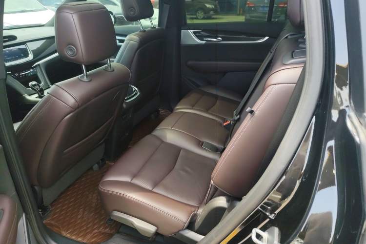 Used Cadillac XT6 2022 2.0T 7-Seater Four-Wheel Drive Luxury Version Left Rear Seat