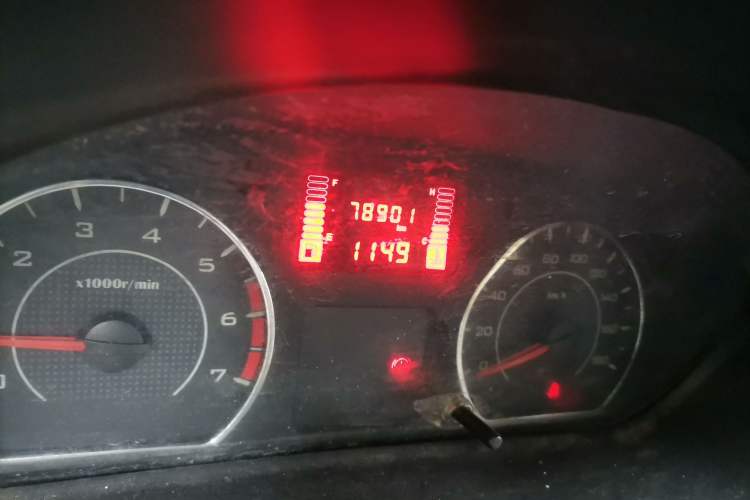 Used Wuling Rongguang 2014 1.2L S Base Model
