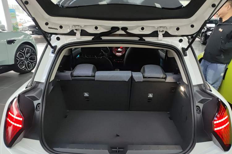 Used MINI Electric COOPER 2024 456km COOPER E Classic Edition