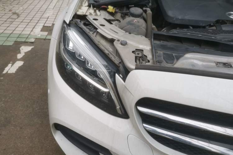 Used Mercedes-Benz C-Class 2020 Restyled C 260 Sport Edition Right Front Headlight