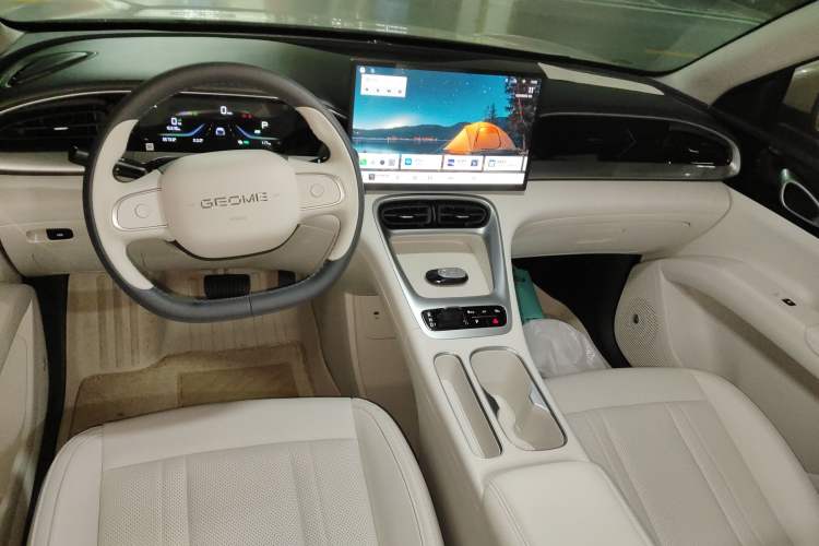 Used Geely Galaxy Geome 2025 UP 410km Exploration Edition