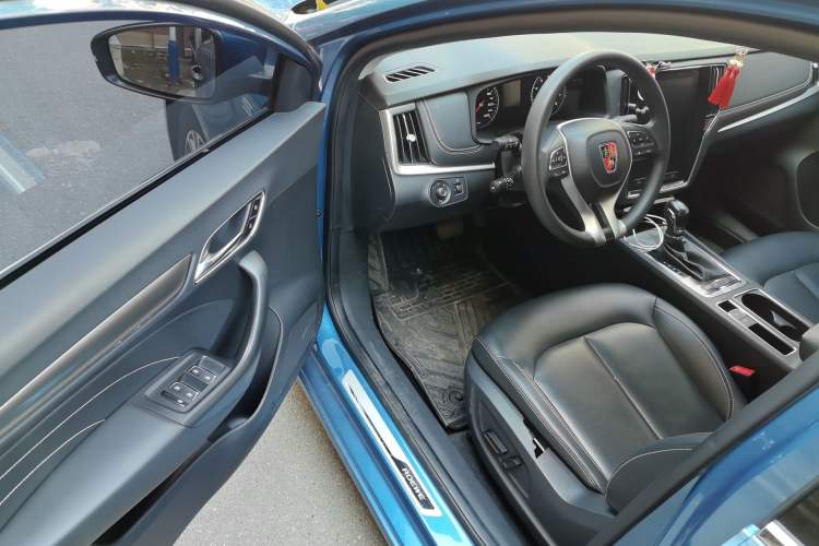 Used Roewe i6 2019 PLUS 20T TST 4G Connected Flagship Superb Edition

