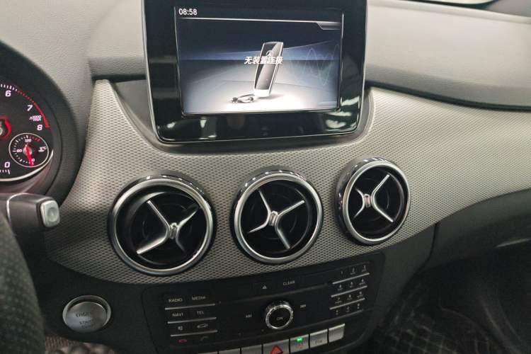 Used Mercedes-Benz B-Class 2015 B 200 Sport Edition Audio And AC Panel
