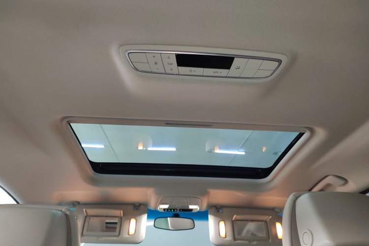 Used Buick GL8 2022 ES Landtrek 653T Comfort Edition
