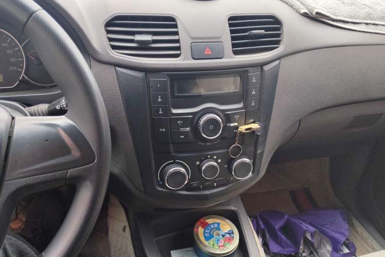 Used Wuling Hongguang 2014 1.5L S Standard Version