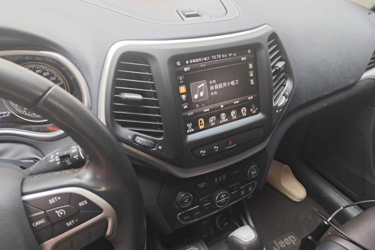 Used Jeep Cherokee 2016 2.4L Superior Edition