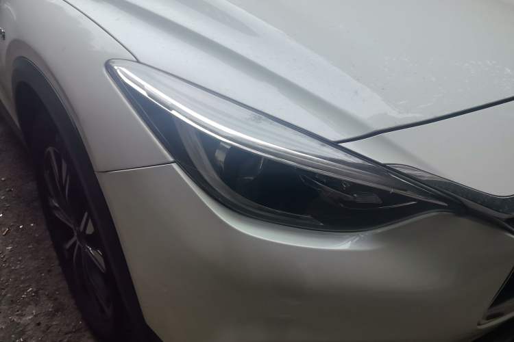 Used Infiniti QX30 2017 2.0T Four-Wheel Drive Fashion Edition