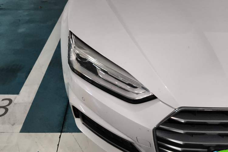 Used Audi A5 2017 Cabriolet 40 TFSI Fashion Model Right Front Headlight