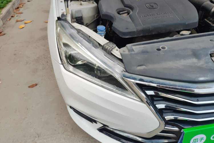 Used CHANGAN Eado DT 2018 1.6L Automatic Smart Enjoyment Model Right Front Headlight