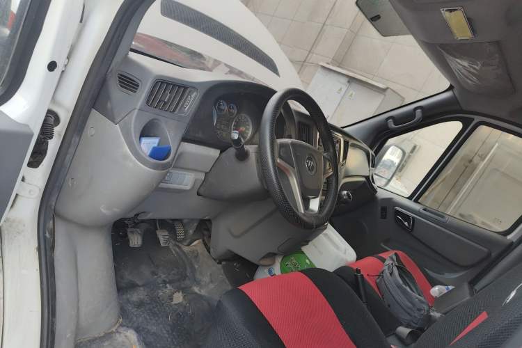 Used Foton Toano 2017 2.8T Facelifted E Van Long Wheelbase 4J28TC3
