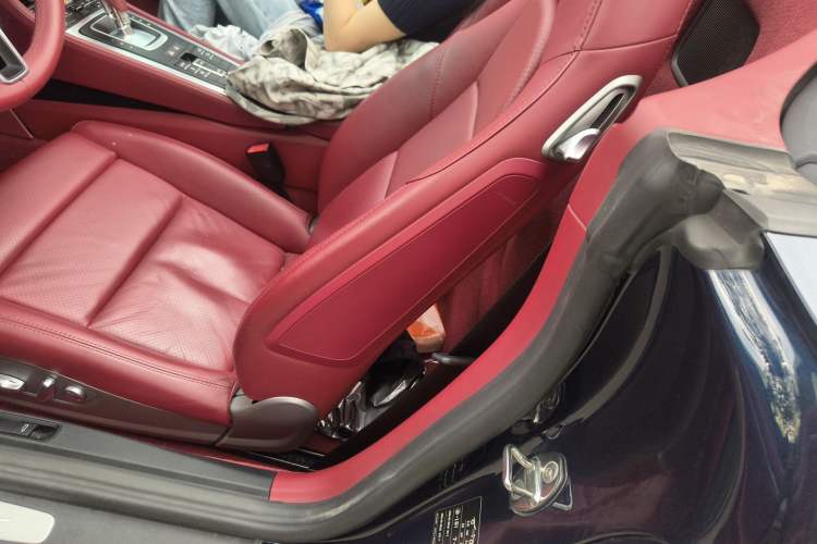 Used Porsche 718 2016 Boxster 2.0T Left Rear Seat