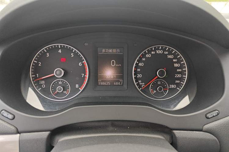 Used Volkswagen Sagitar 2014 1.4TSI Automatic Luxury Model