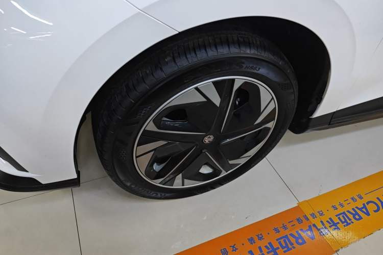 Used MG 4 EV 2023 415 km Range Sea-Faring Champion Edition