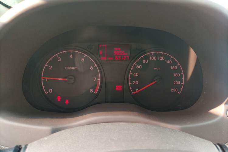 Used Hyundai Verna (older generation) 2010 Sedan 1.4L Manual Comfort GS Instrument Cluster