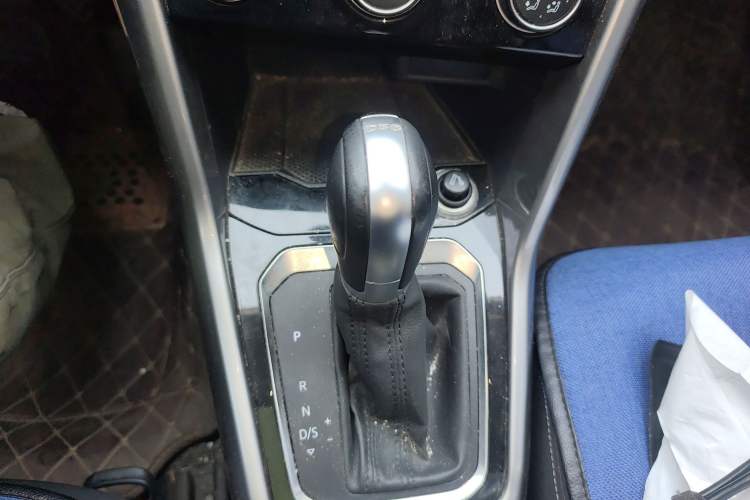 Used Volkswagen T-ROC 2018 230TSI DSG Two-Wheel Drive Advanced Version China V Standard