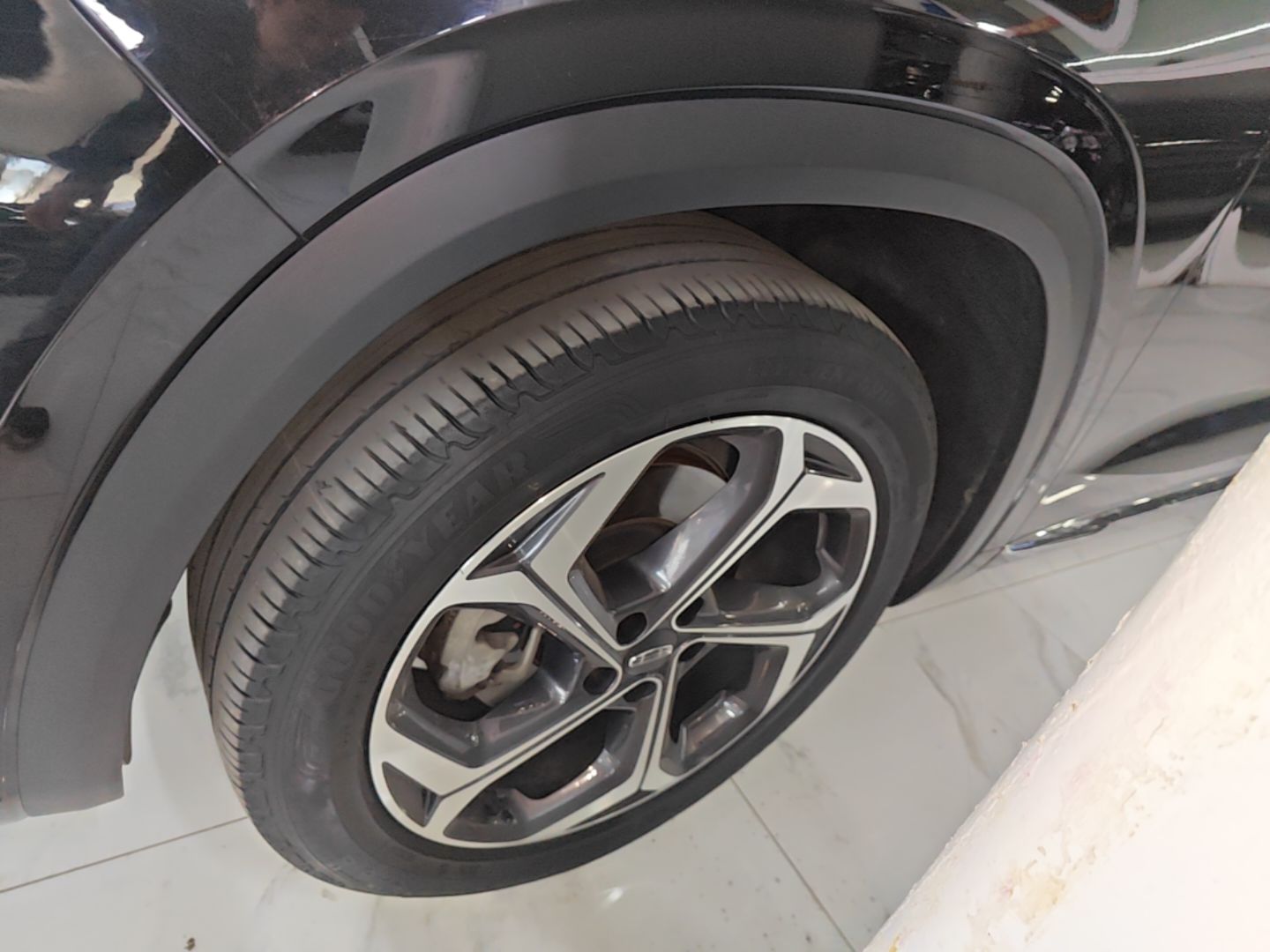 Geely Auto Monjaro L 2021 2.0TD DCT EVO Two-Wheel Drive Prestige Version — снимка 10