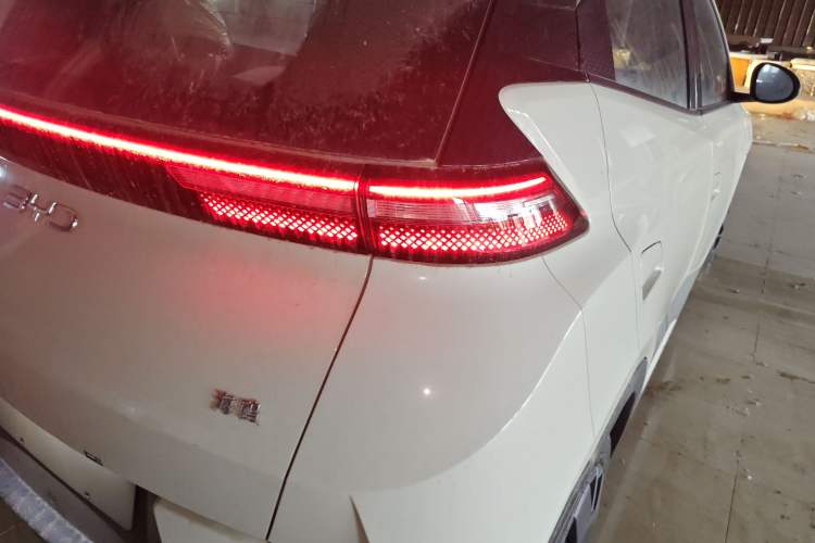 Used BYD Seagull 2025 Intelligent Driving Version 305 km Dynamic Edition Right Rear Taillight