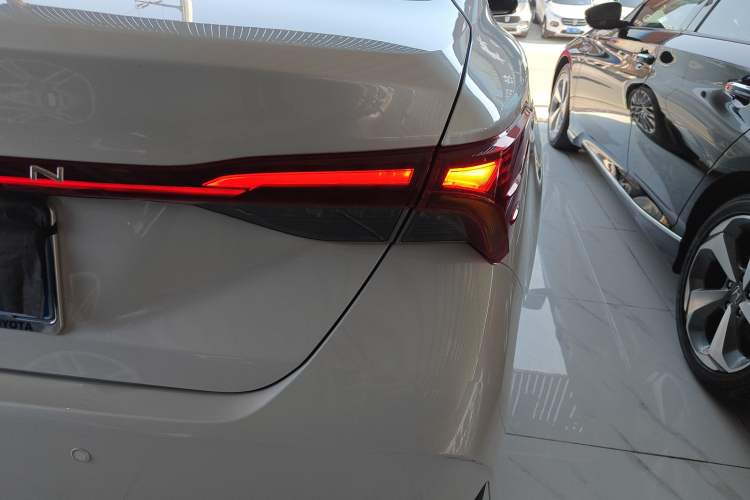 Used Toyota Avalon 2024 2.0L Luxury Edition
