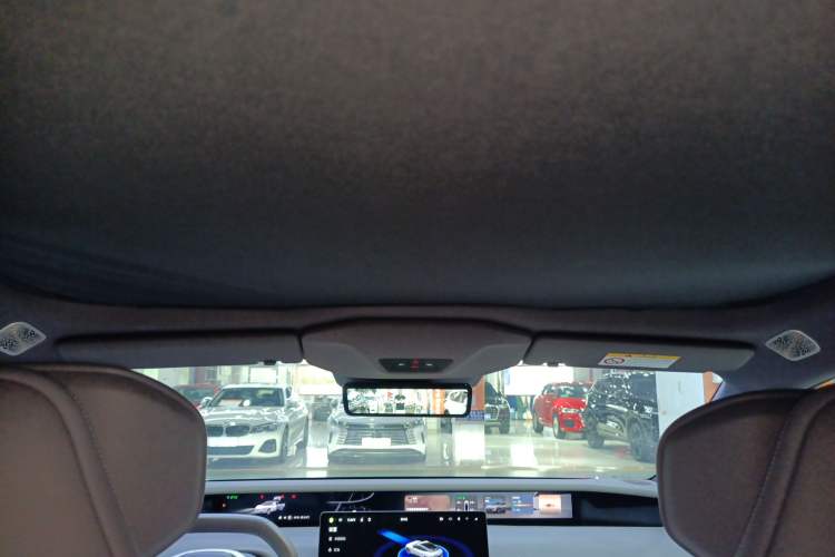 Used Avatr 06 2025 Pro Range-Extended Edition Headliner