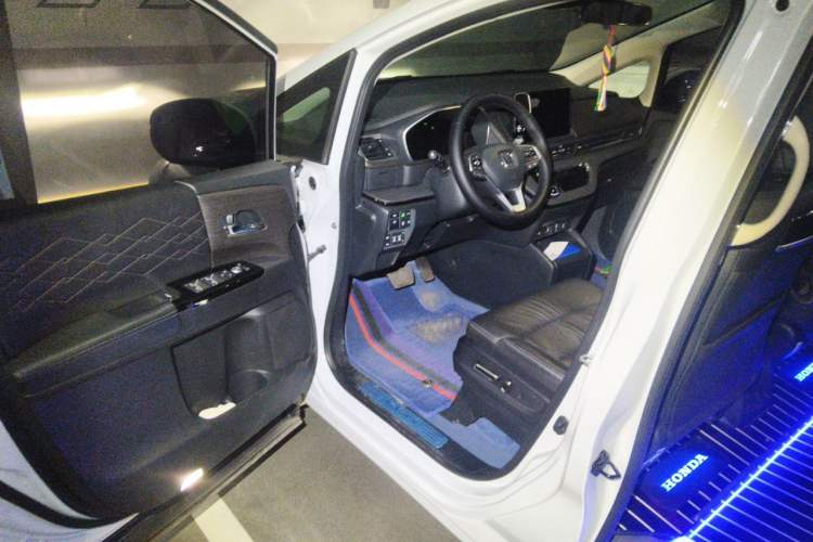 Used Honda Elysion 2024 2.0L eHEV Luxury Edition