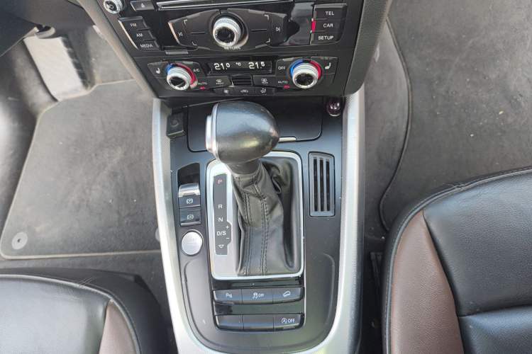 Used Audi Q5 2017 Plus 40 TFSI Technology Model