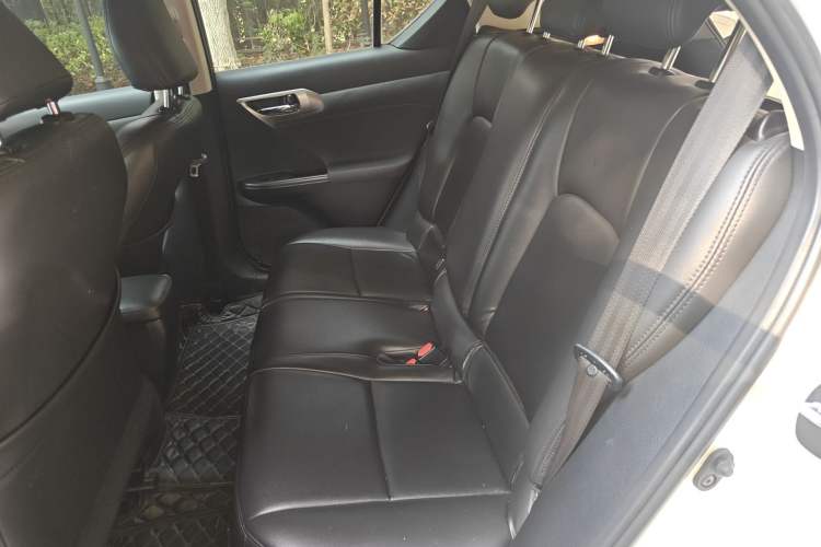 Used Lexus CT 2017 CT200h Elite Edition Solid Color China V Standard
