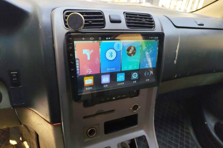 Used Jinbei Grace 2015 2.0L Classic Edition Standard Model Long Wheelbase 7/9 Seats