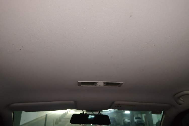 Used Volkswagen Lavida 2015 1.6L Manual Fashion Edition