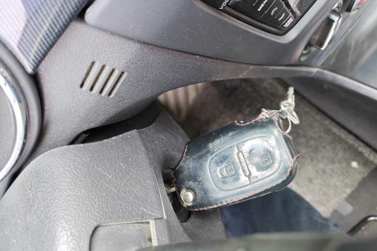 Used Dongfeng Aeolus H30 2013 CROSS 1.6L Manual Luxury Model
