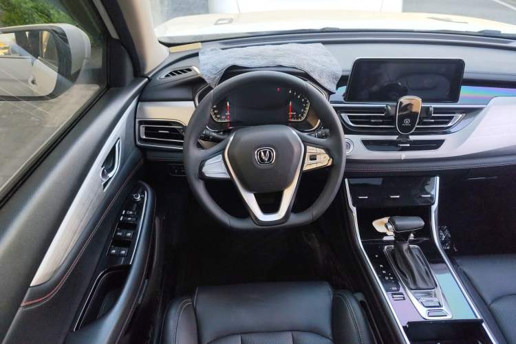 Used CHANGAN CS75 2020 280T DCT Luxury Model China VI Standard