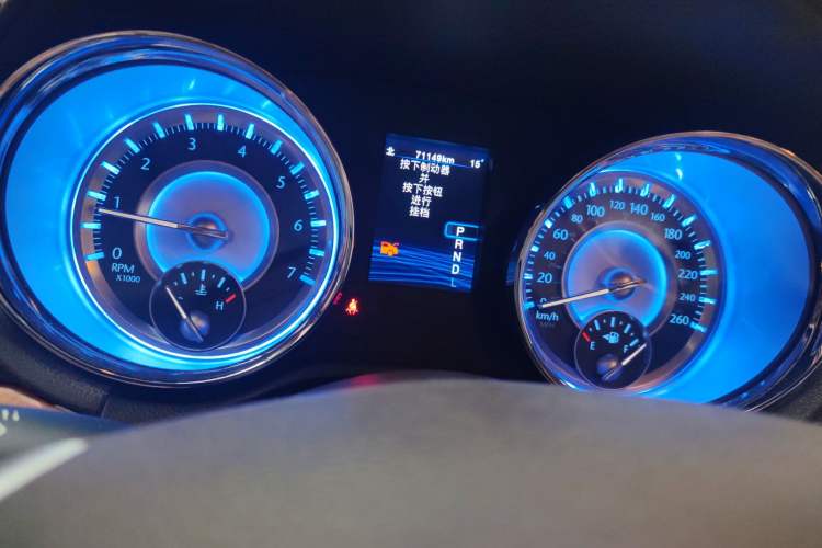 Used Chrysler 300C 2013 3.6L Luxury Edition Instrument Cluster