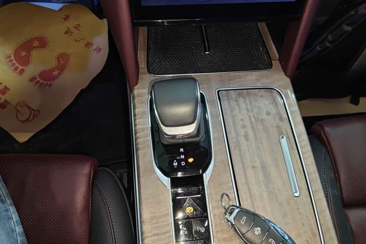 Used Hongqi HS7 2023 2.0T Automatic All-Wheel-Drive Flagship Edition Six Seats