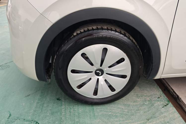 Used Wuling Bingo 2023 203km Light Edition Exterior 4