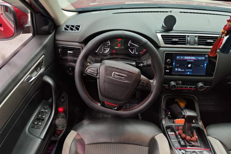 Used Qoros 5 2017 1.6T Automatic Prestige Model