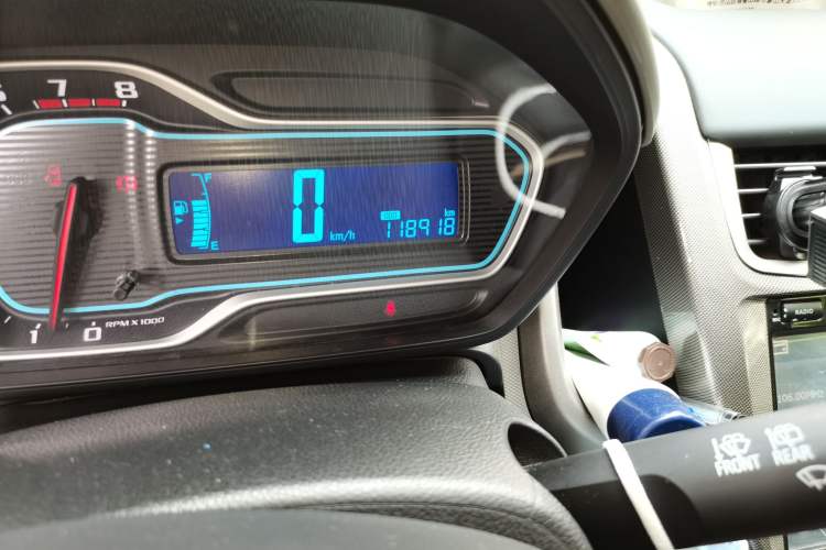 Used Chevrolet Aveo Sonic 2014 Hatchback 1.4SL MT Comfort Edition
