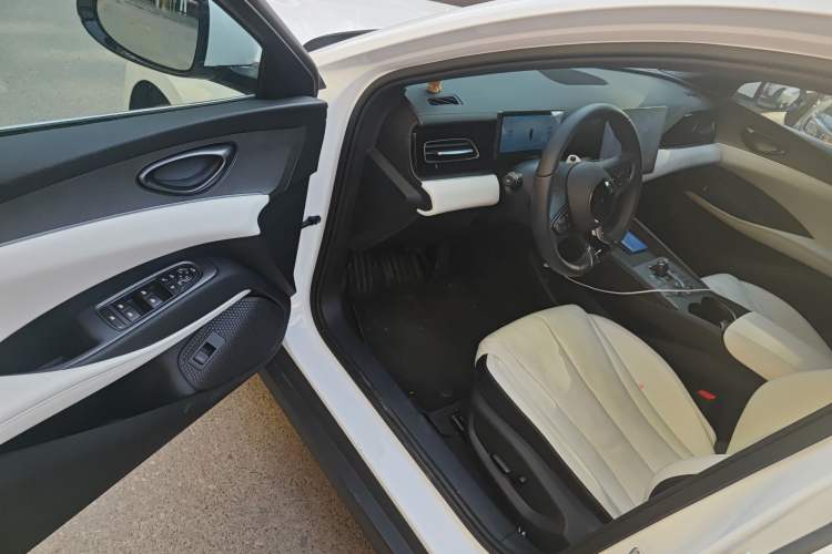 Used BYD Seal 06 New Energy 2024 DM-i 120KM Luxury Model