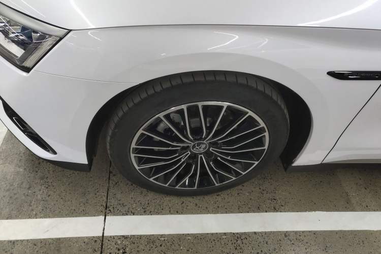 Used BYD Han 2023 DM-i Champion Edition 121KM Prestige Model