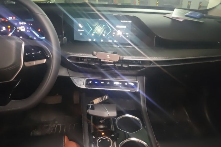 Used CHANGAN Eado 2023 Changan Edition PLUS Blue Whale NE 1.4T GDI DCT Prestige Version
