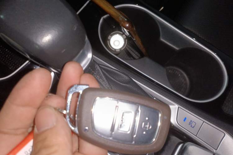 Used Hyundai Tucson 2020 280TGDi Two-Wheel-Drive GLS Smart Connectivity Version China VI Standard Interior 1