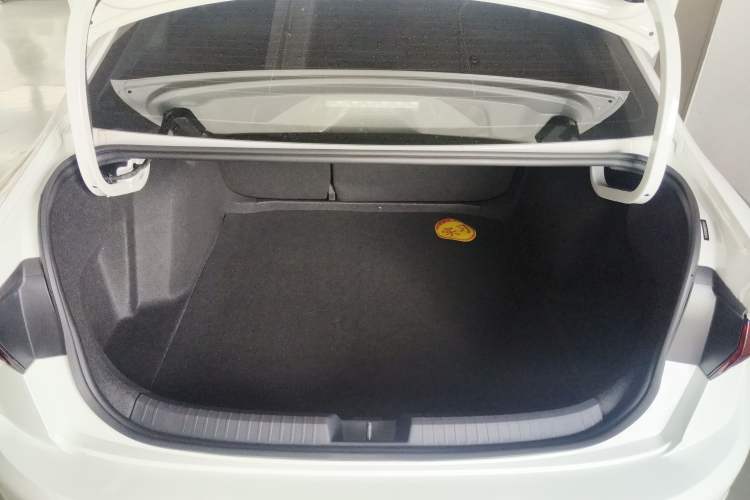 Used Volkswagen Sagitar 2025 300TSI DSG Excellence Edition Trunk