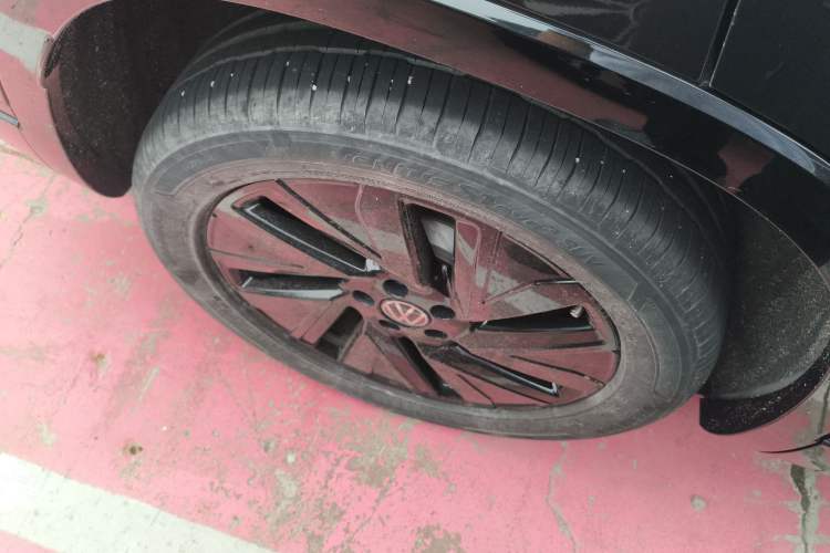 Used Volkswagen Tayron 2023 330TSI Two-Wheel-Drive R-Line High-Energy Version