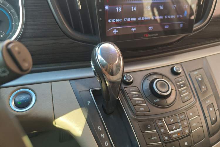 Used Buick GL8 2011 3.0L GT Luxury Business Haoya Edition