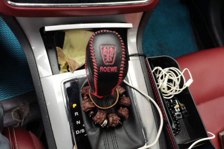 Used Roewe RX5 2016 30T Four-Wheel Drive Automatic Internet Smart Luxury Edition Gear Lever